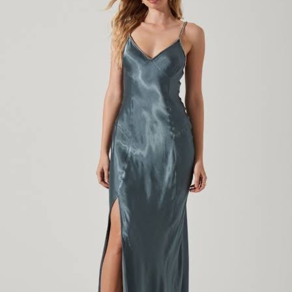 ASTR Kathleen Dress In Slate Blue - Picture 1 of 9